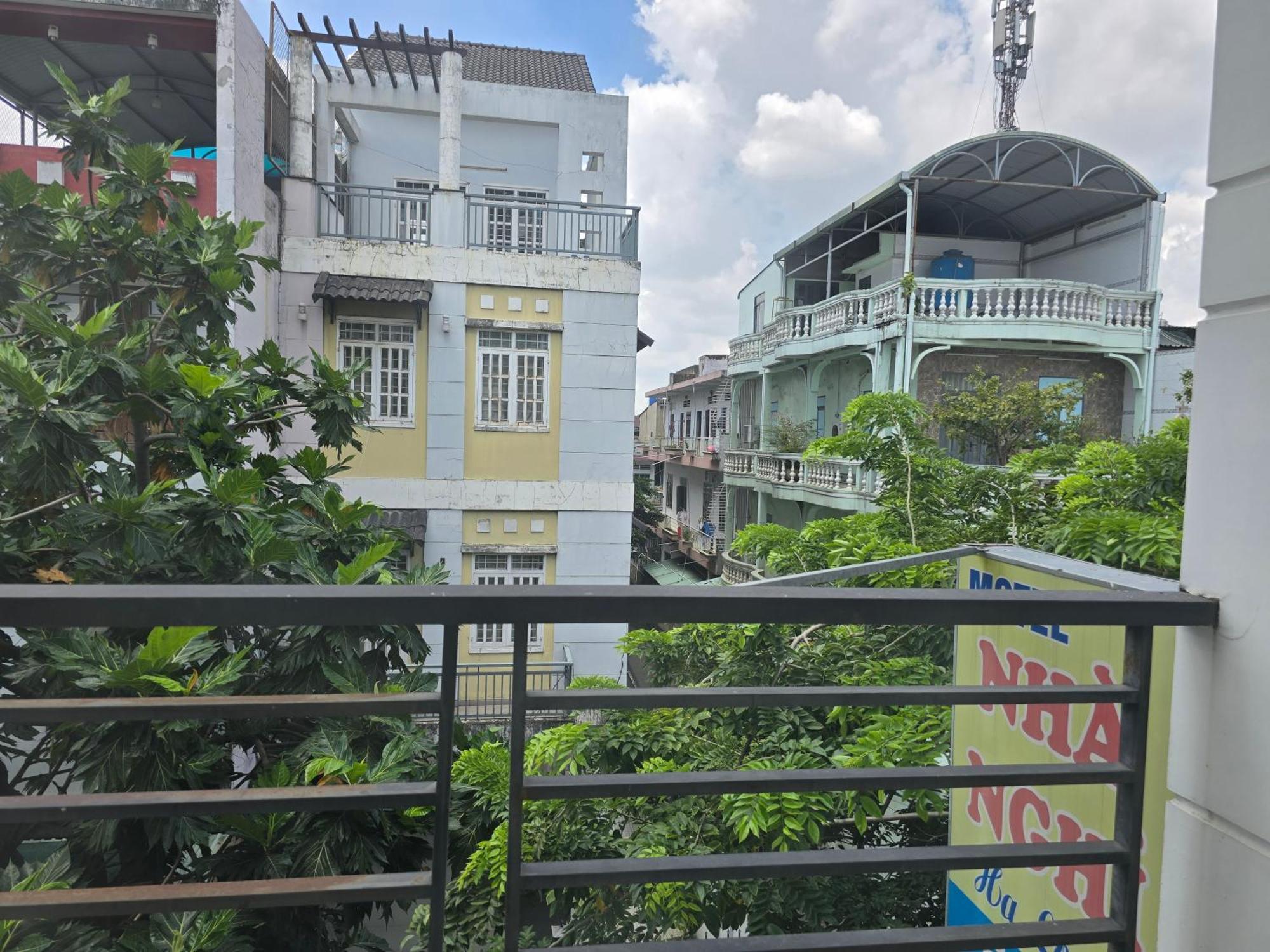 Motel Ha Long Long Binh Exterior foto